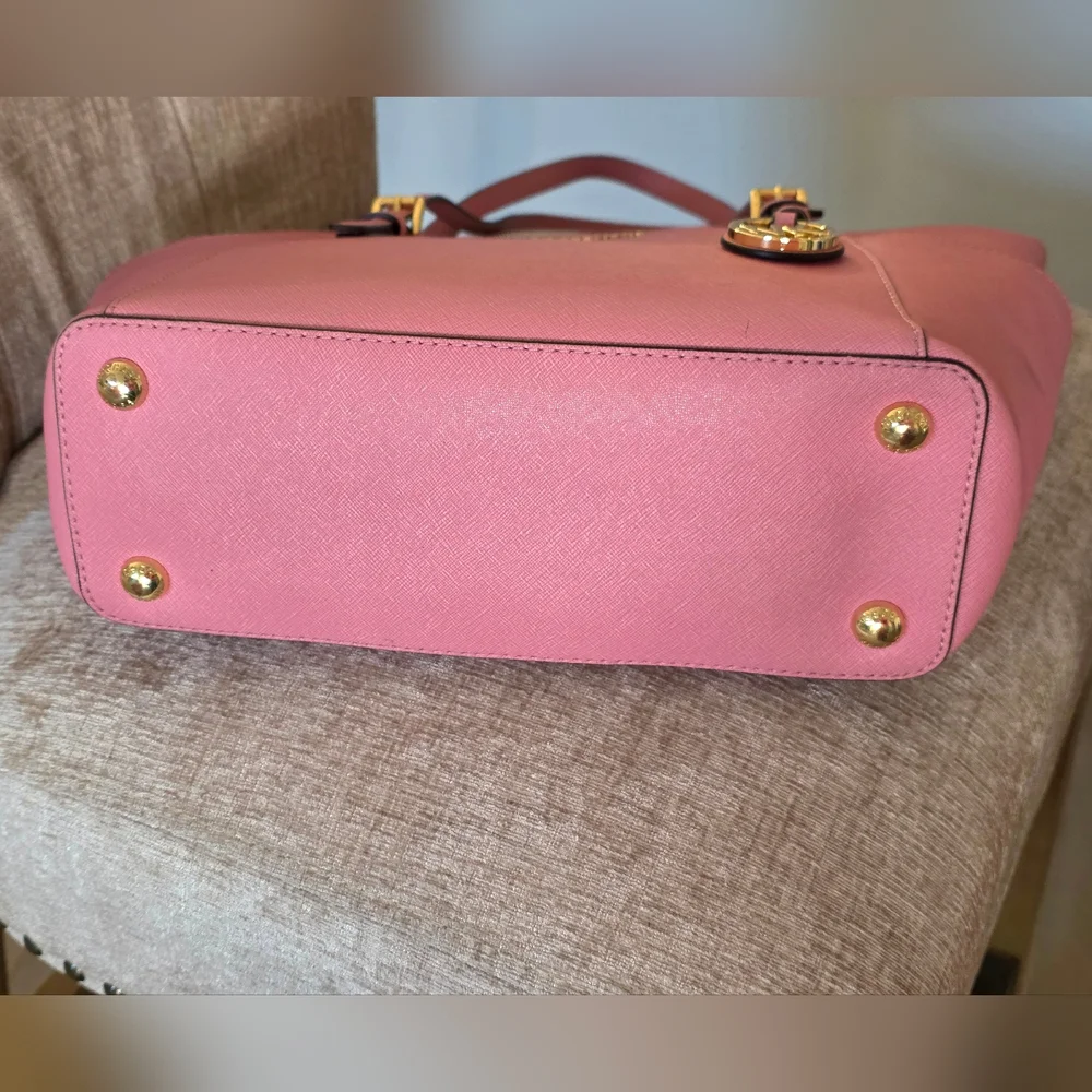 Michael Kors | Misty Rose Saffiano Leather Tote - Picture 8 of 8